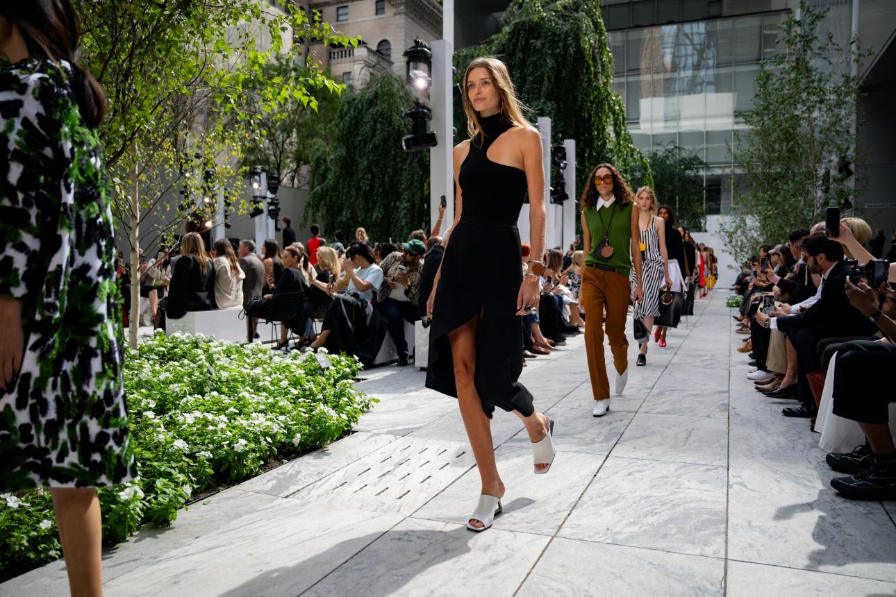 Michael Kors S/S 2027/ AP Images
