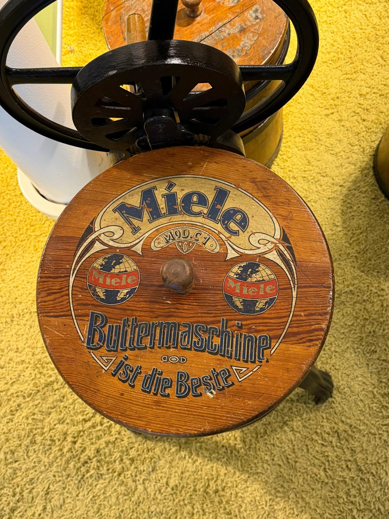 Η πρώτη βουτυρομηχανή Miele