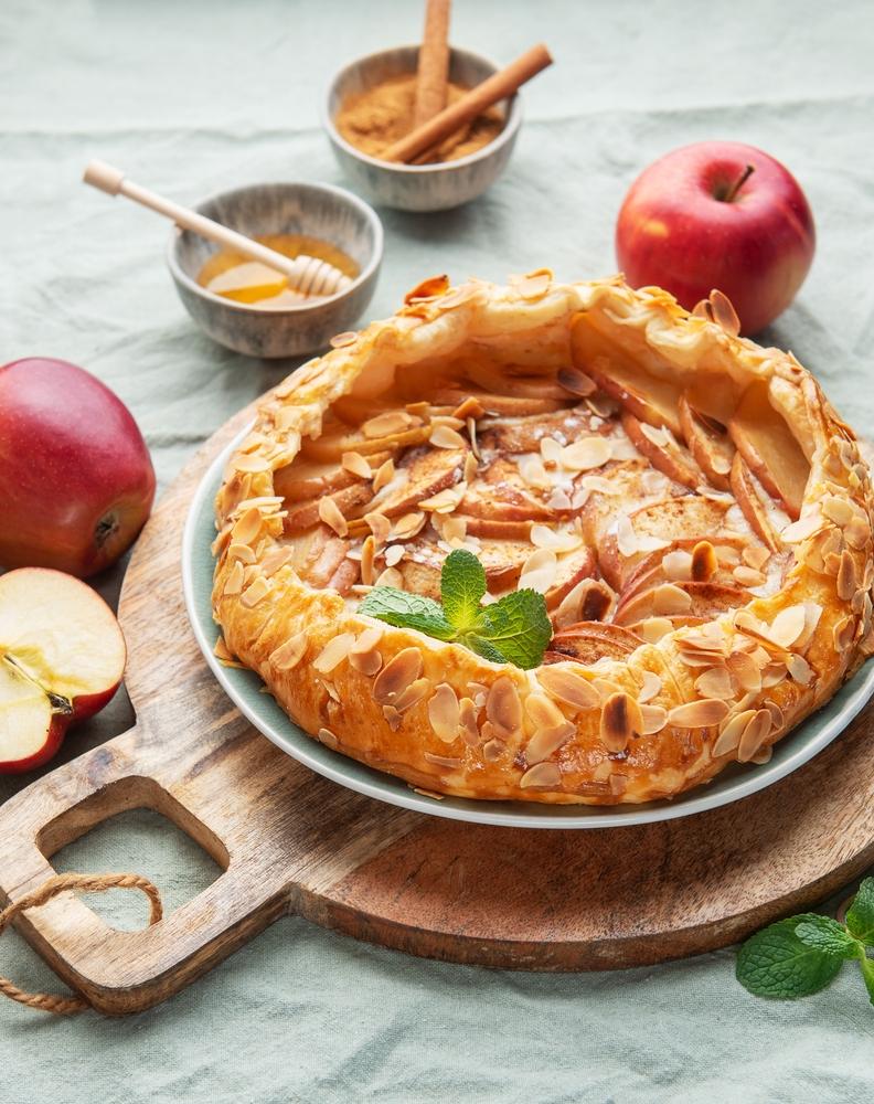 Μηλόπιτα με σφολιάτα / Φωτογραφία: Shutterstock