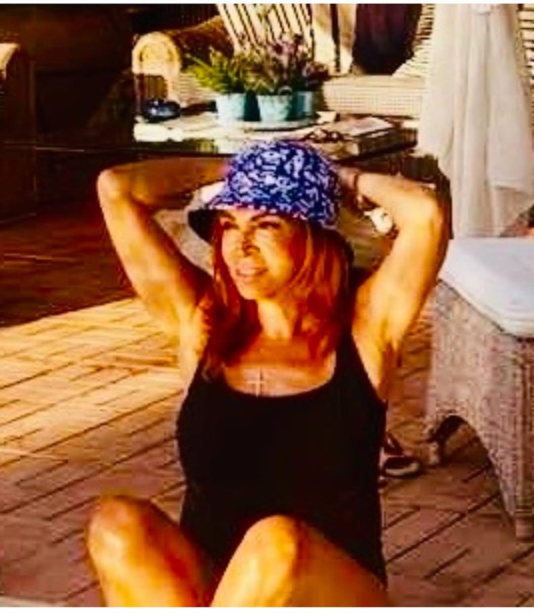 Μιμή Ντενίση/ @mimi_denissi