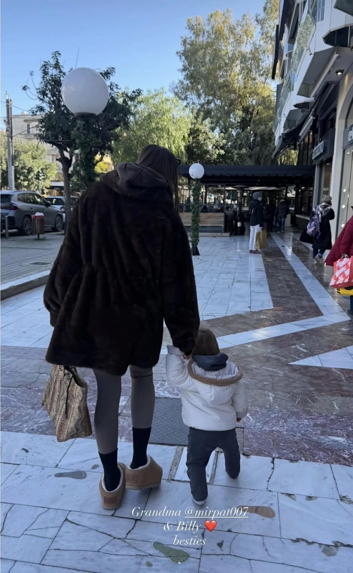 Η Μιράντα Πατέρα με τον εγγονό της/ Φωτογραφία: Instagram/ @alexandra.nika