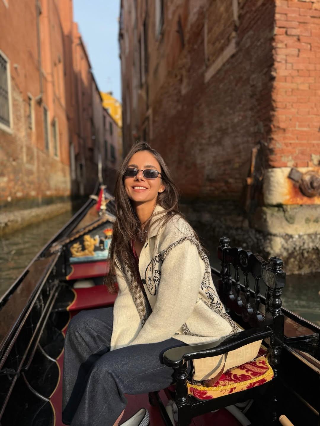 Νταίζη Νίκα/ @daisy.nika