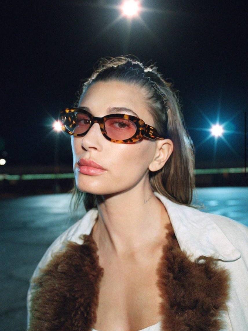 Χέιλι Μπίμπερ/ Miu Miu