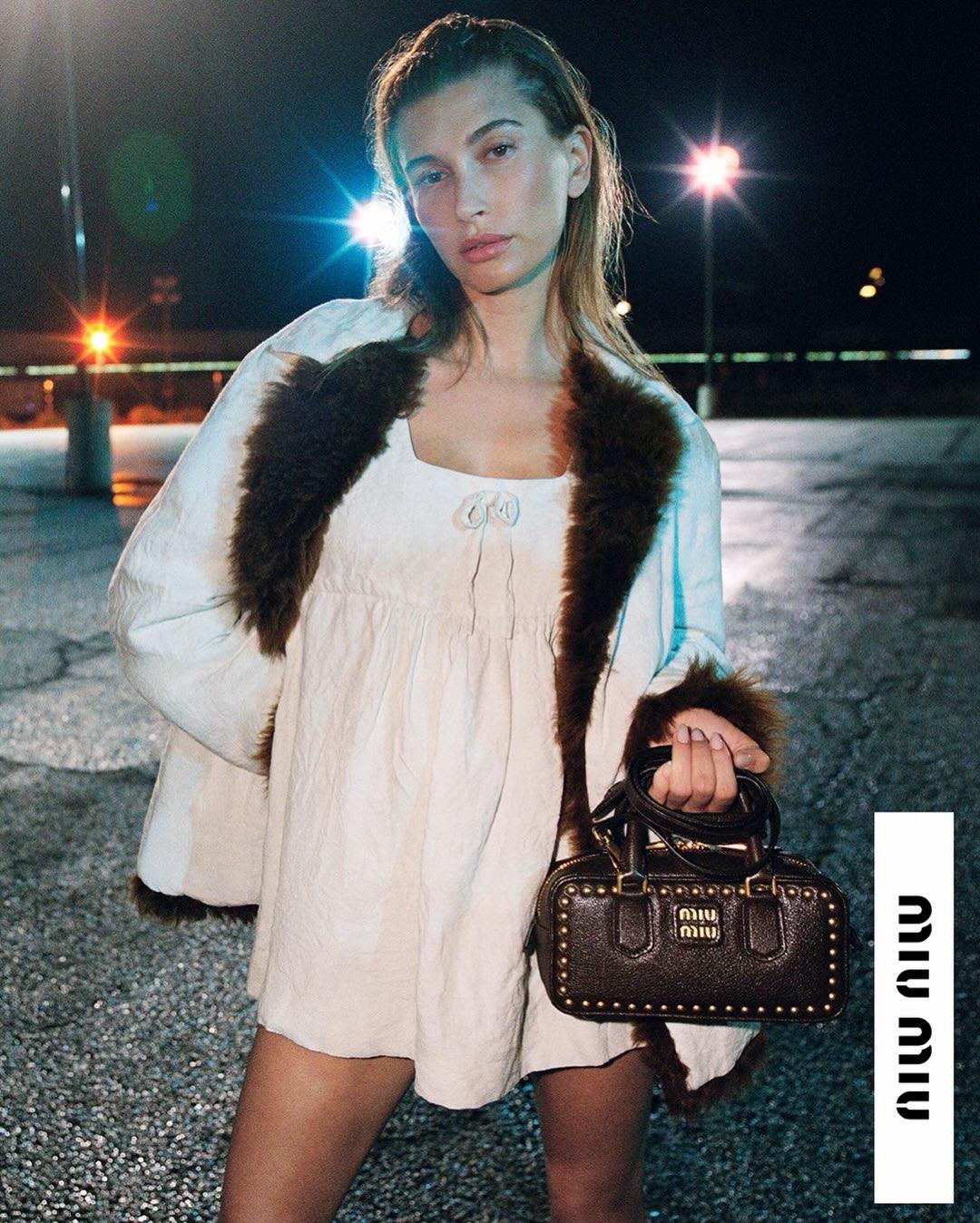 Χέιλι Μπίμπερ/ Miu Miu