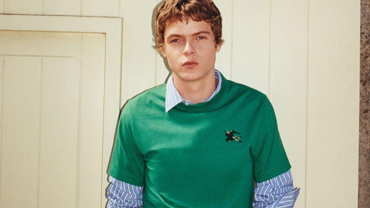 Μόουζες Μάρτιν/ Φωτογραφία: Burberry