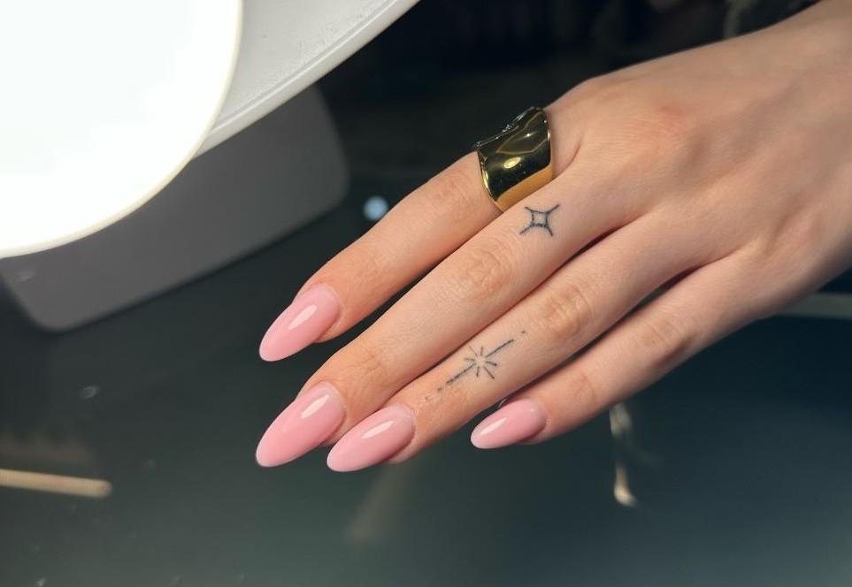 Photo credit: @nail_paradise_rhodes Instagram