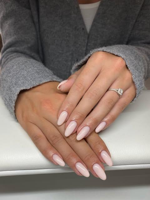 Ellie Louise Nails via Instagram