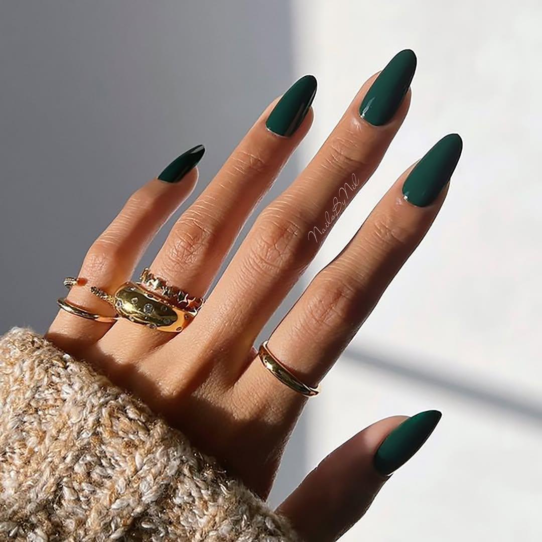 nails_by_nil Instagram