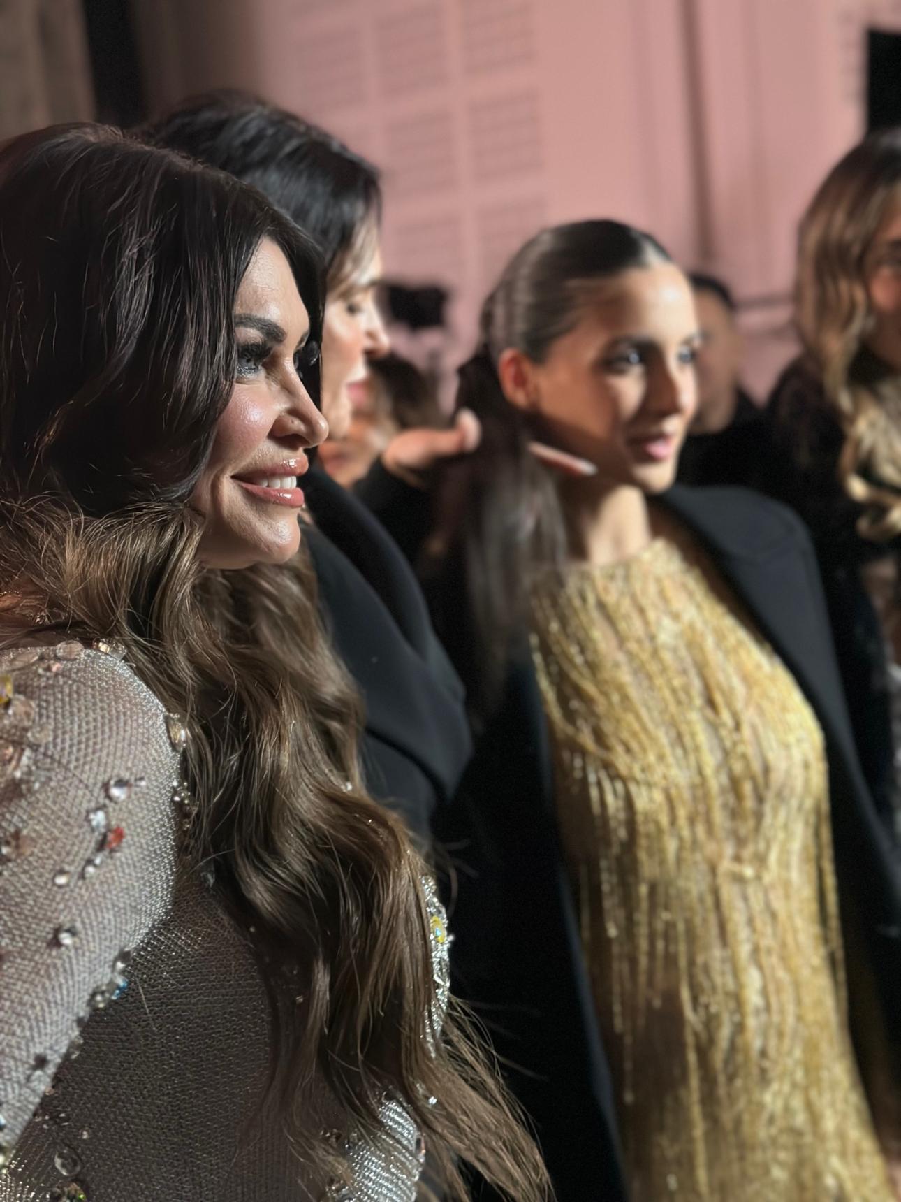 Kimberly Guilfoyle, Σίλια Κριθαριώτη, Aλεξάνδρα Νίκα