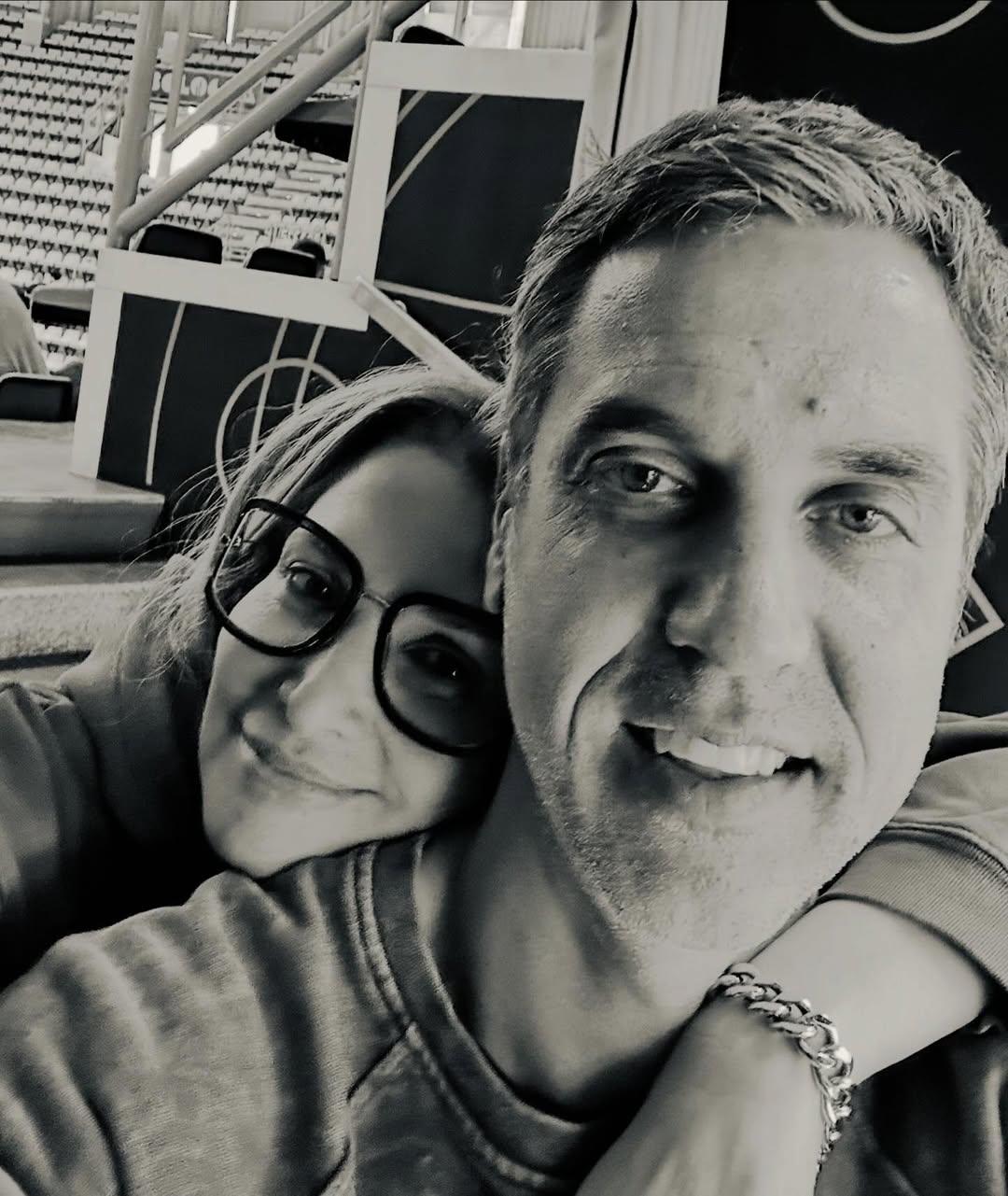 Νίκη Κάρτσωνα, Νίκος Χατζής/ @nikikartsona