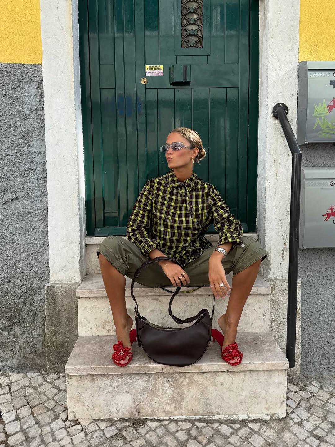 Στο πορτογαλικό στιλ κυριαρχούν οι έντονες αντιθέσεις/ Φωτογραφία: Instagram/caetanaba 