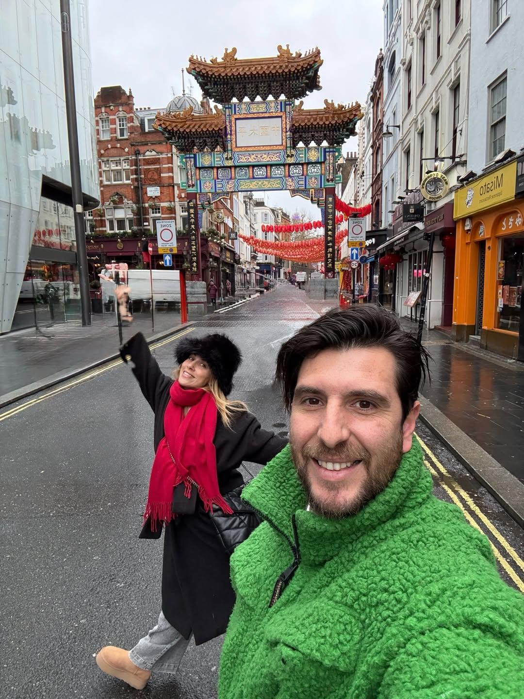 Η Ντορέττα Παπαδημητρίου με τον Γιώργο Γεροντιδάκη/ @dorettapapadimitriou_official