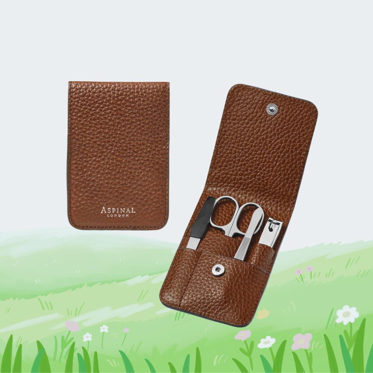 Manicure Set, δερμάτινη θήκη στην απόχρωση Tobacco Pebble, Aspinal