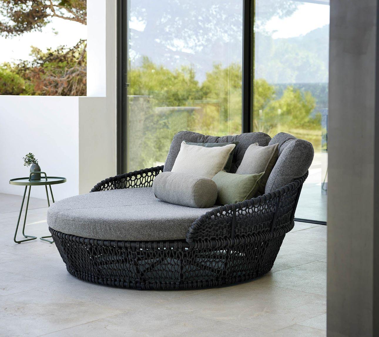 Ta πολυτελή daybeds κερδίζουν συνεχώς έδαφος/ Φωτογραφία: Cane-line