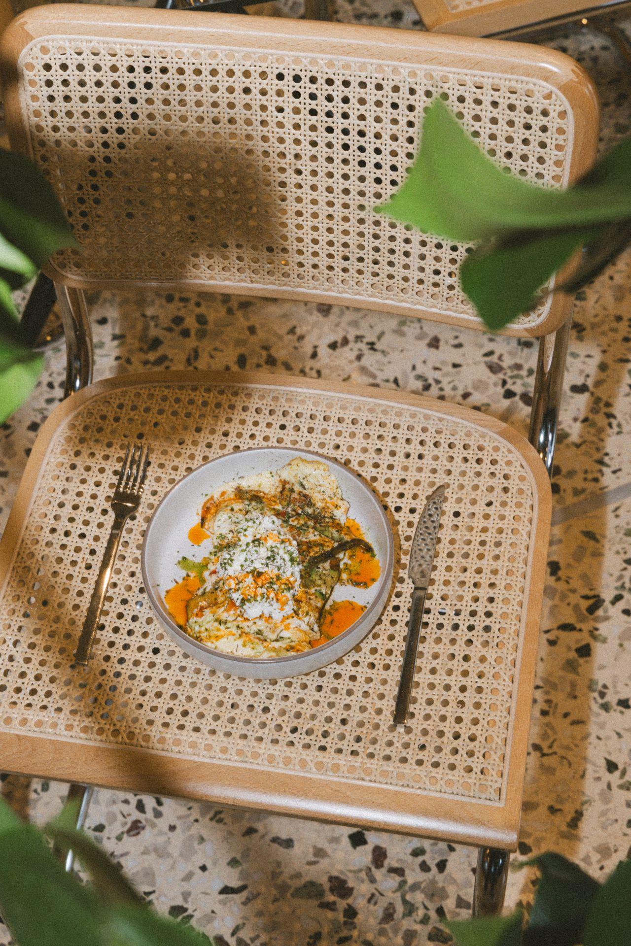 Λαχαραριστά πιάτα με αυγά 