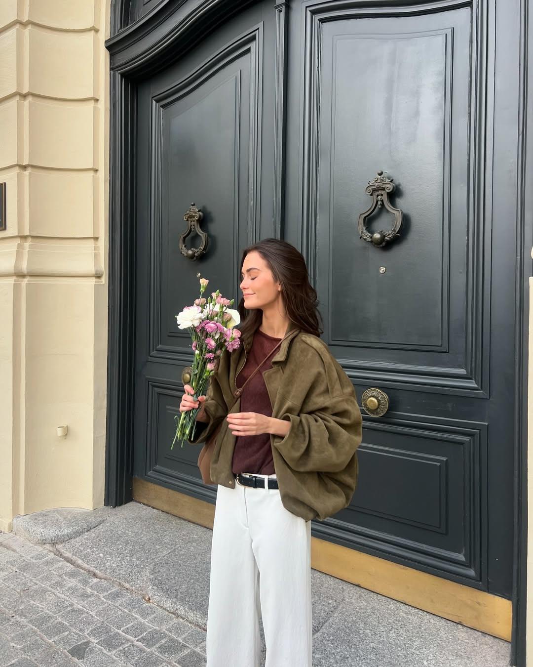 Σουέτ bomber/Φωτογραφία: Instagram/anitantolin 
