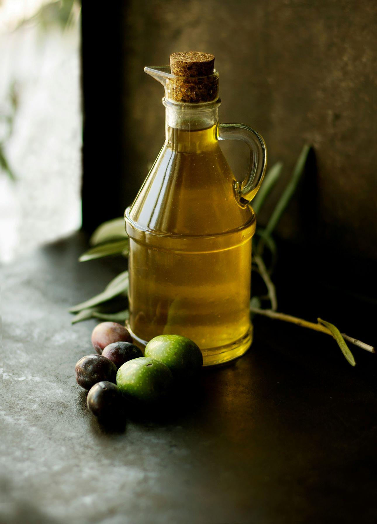 Ελαιόλαδο/ Φωτογραφία: Unsplash 