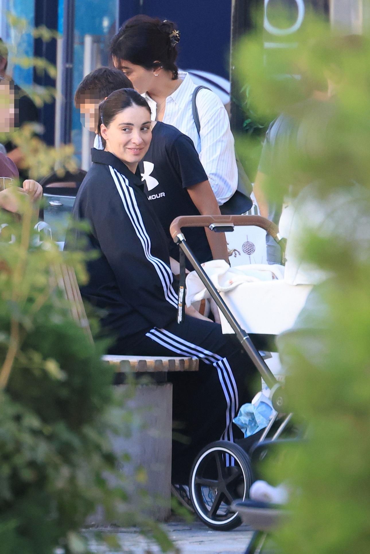 Βαλέρια Χοψονίδου με το μωρό της/ NDP Photo Agency