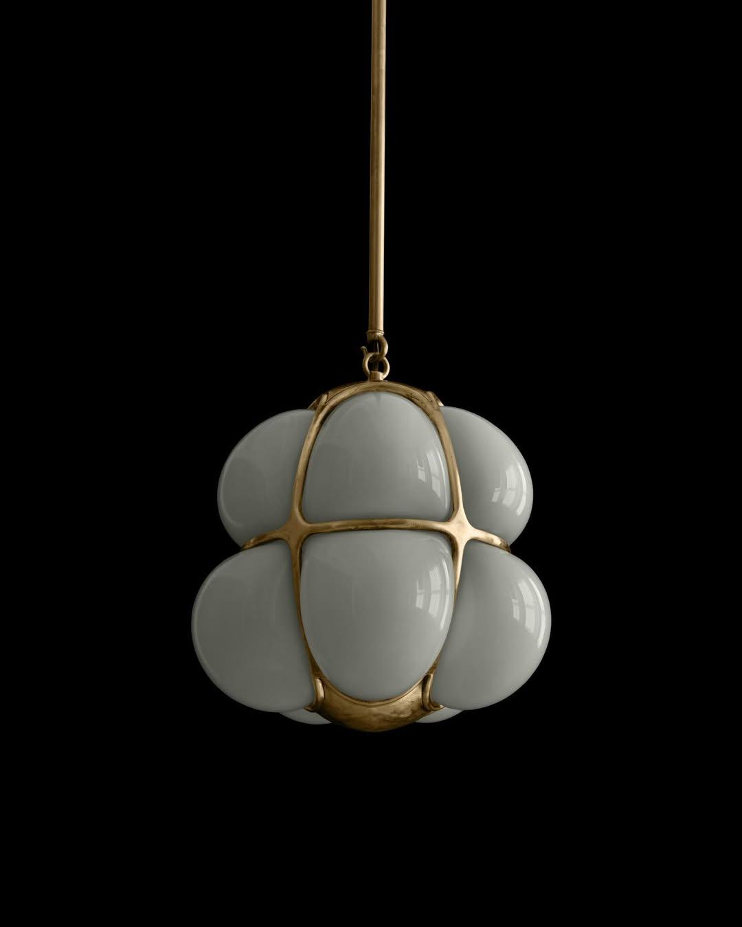 Φωτιστικό από τη συλλογή Overglow/ Φωτογραφία: Instagram/ @lindseyadelman