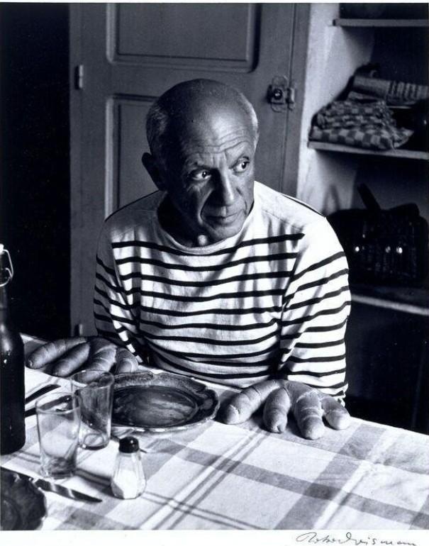 O Πάμπλο Πικάσο με μαρινιέρα / Victoria and Albert Museum 