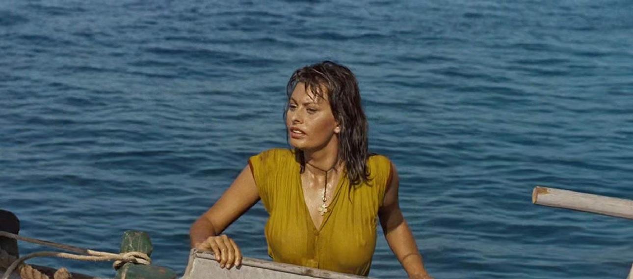 H Σοφία Λόρεν στο «Παιδί και το δελφίνι»/Φωτογραφία: imdb