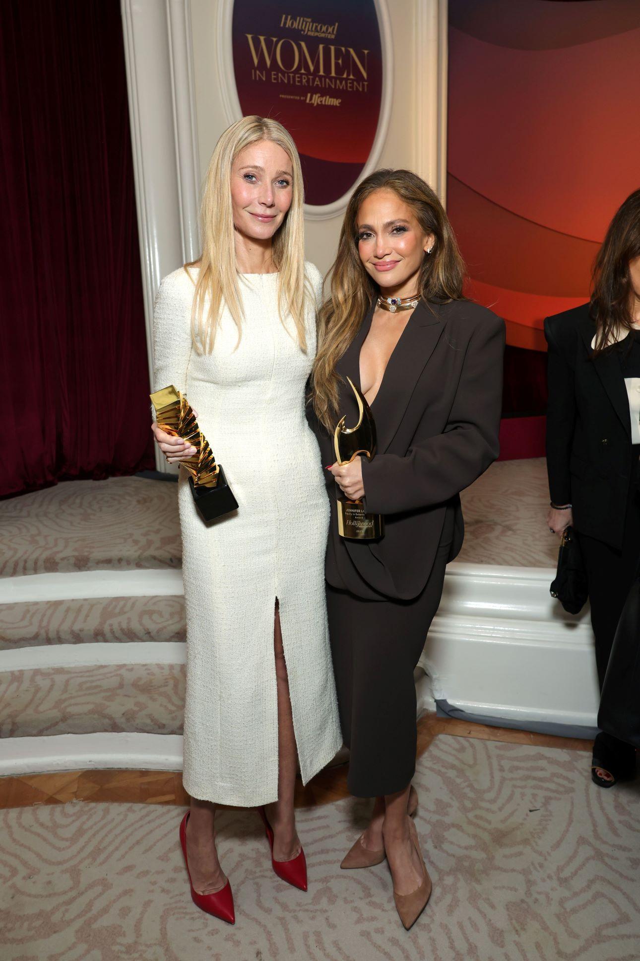 Η Γκουίνεθ Πάλτροου και η Τζένιφερ Λόπεζ/ Φωτογραφία: Getty Images 