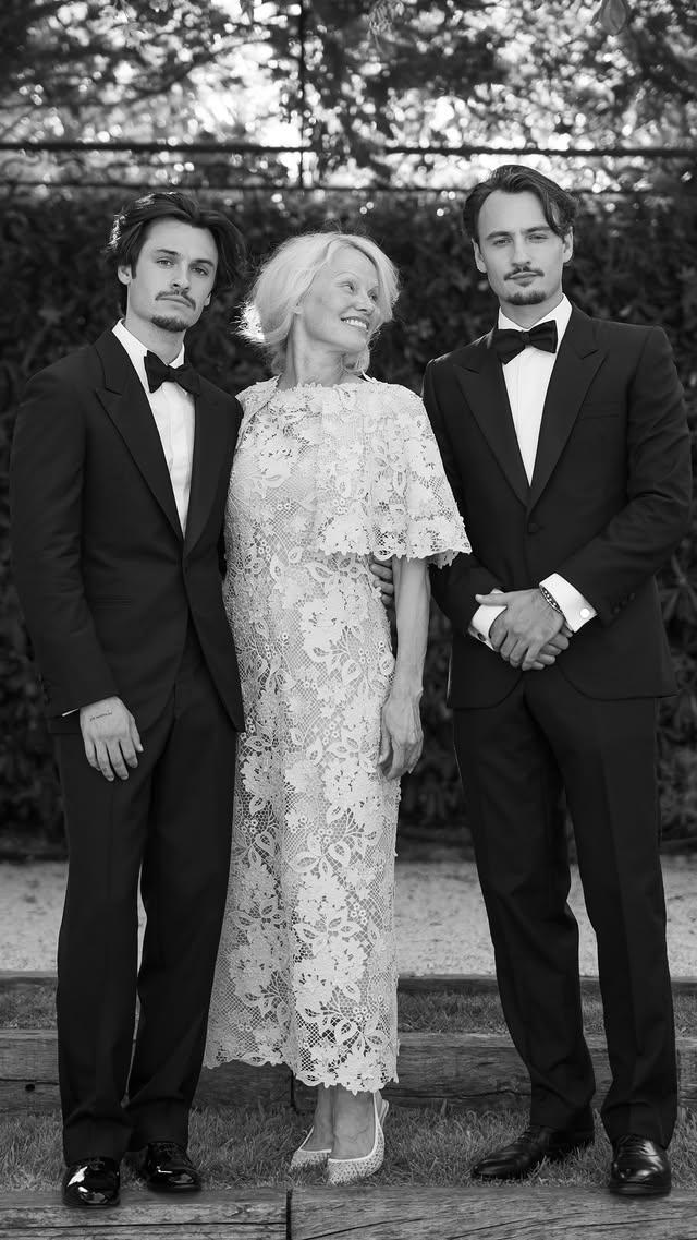 Φωτογραφία: IG @oscardelarenta
