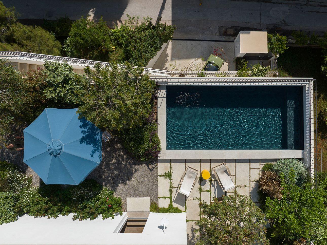 Το φυτεμένο δώμα του σπιτιού, όπως φαίνεται από ψηλά/ Φωτογραφίες: Γιώργος Κορδάκης  