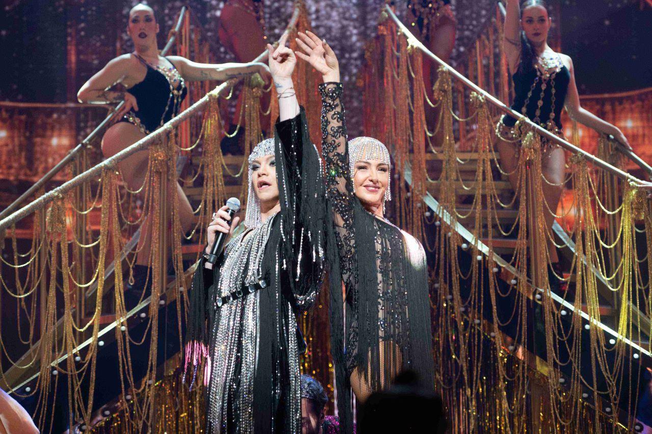 Τάκης Ζαχαράτος και Έλενα Παπαρίζου 