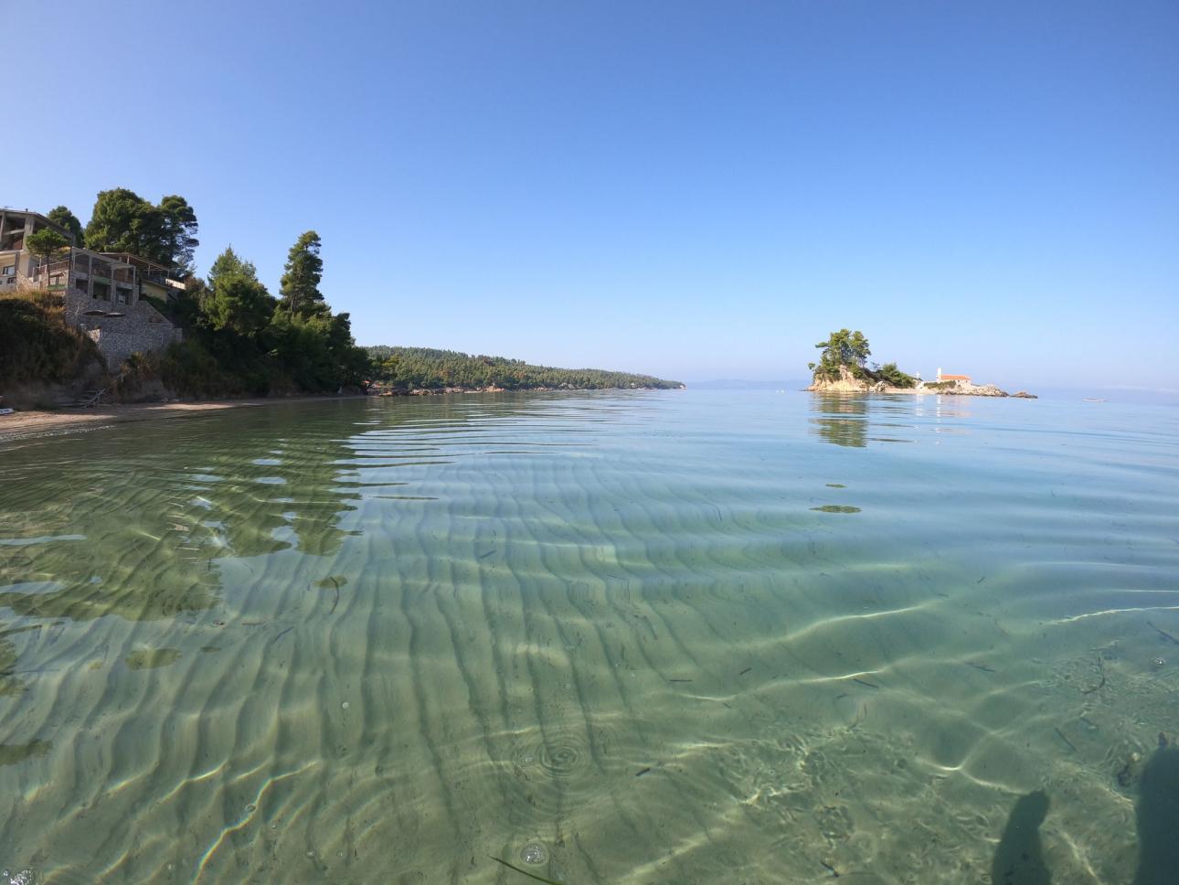 Η παραλία των Ελληνικών στη Βόρεια Εύβοια