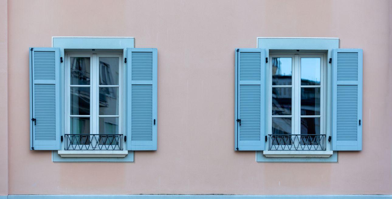 Ξύλινα παντζούρια/ Φωτογραφία: Shutterstock 