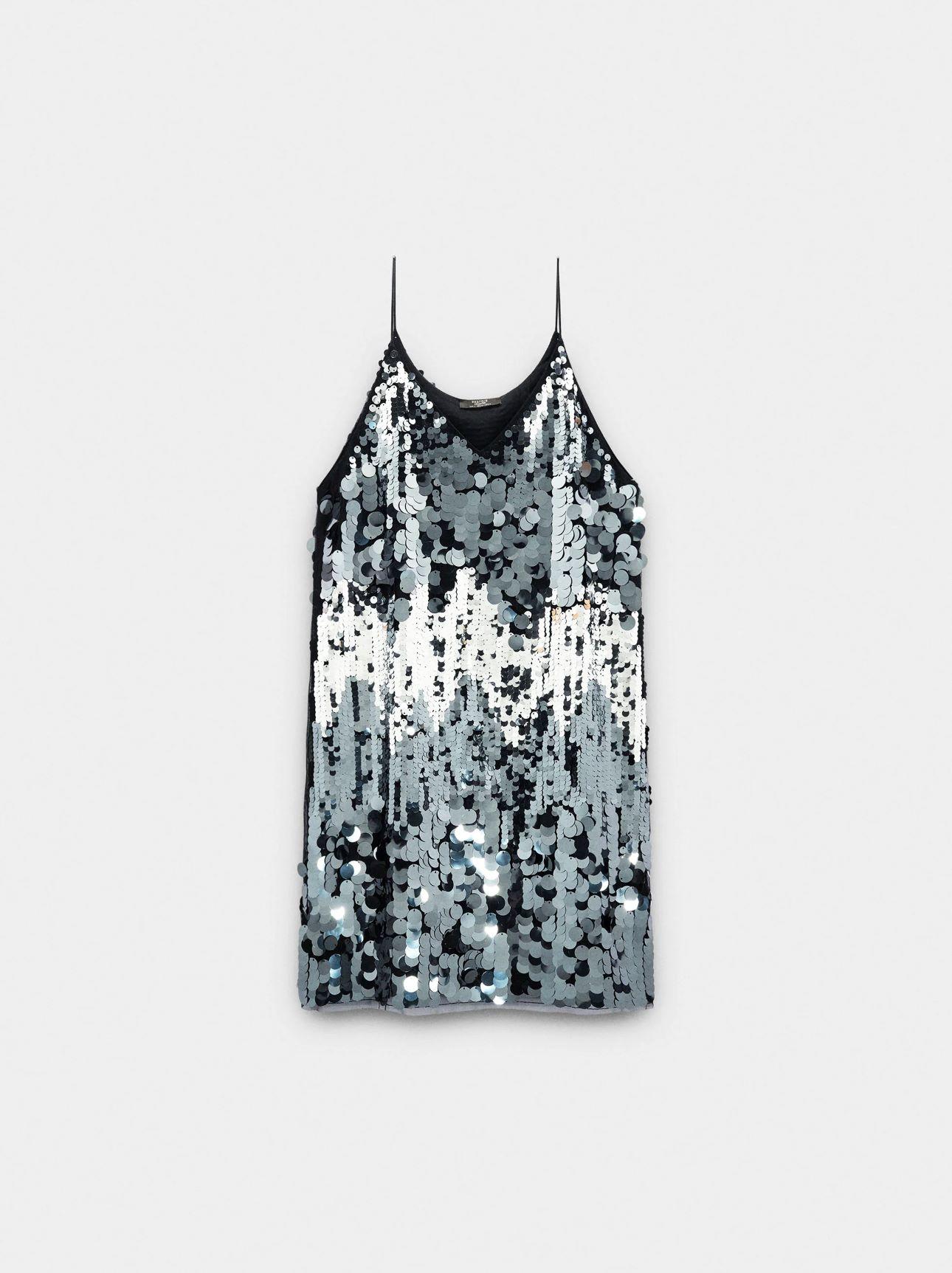 Το φόρεμα από τα Parfois/ Φωτογραφία: Parfois 