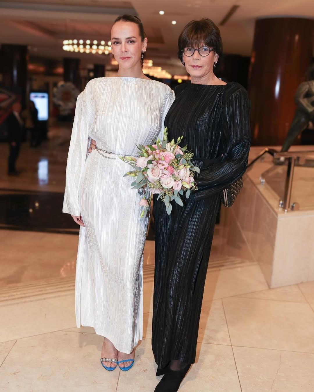 Η Πολίν Ντουκρουέ με την μητέρα της Στεφανί του Μονακό/Φωτογραφία: Instagram/paulinedcrt