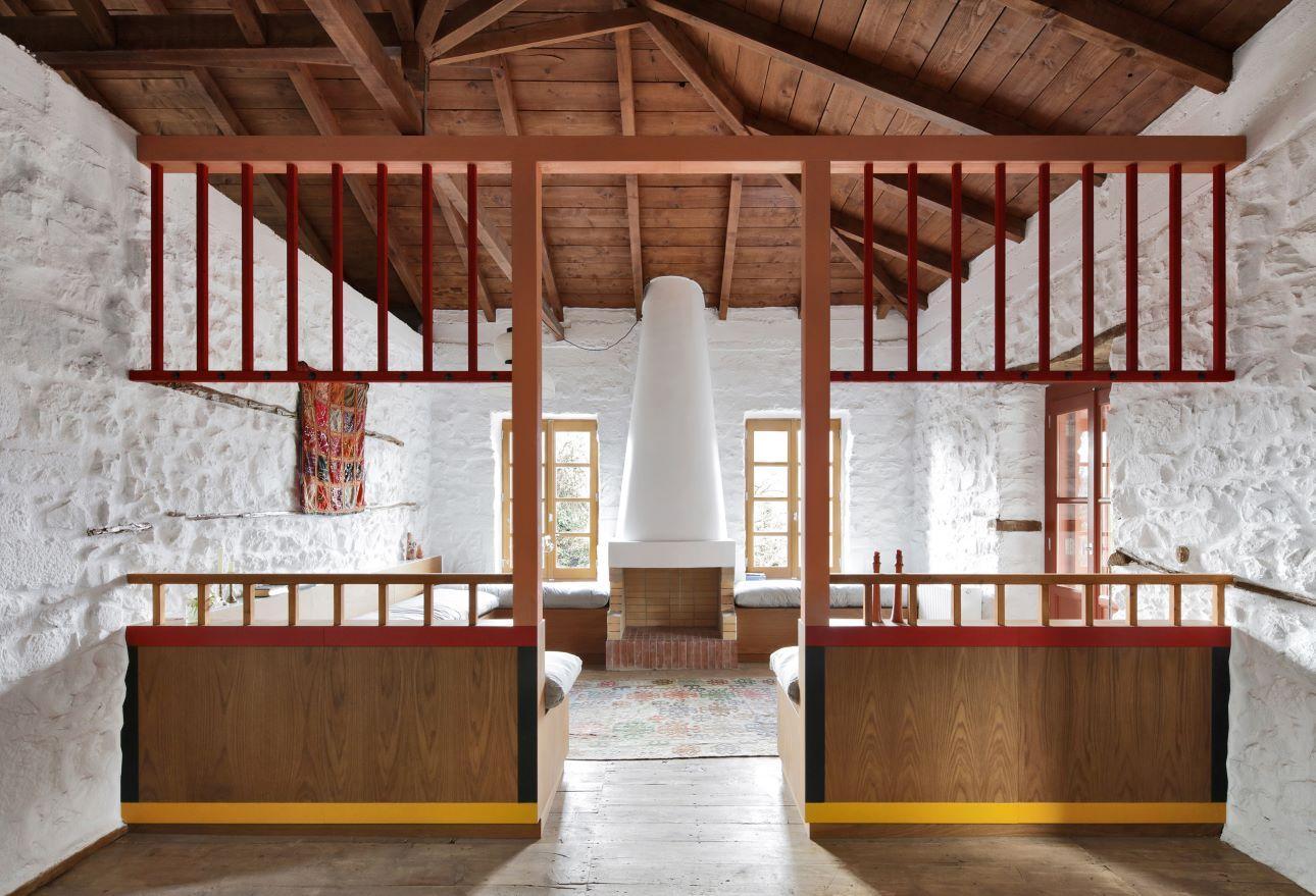 Πετρόχτιστο σπίτι στην ορεινή Πελοπόννησο/﻿ Φωτογραφία: Filip Dujardin 