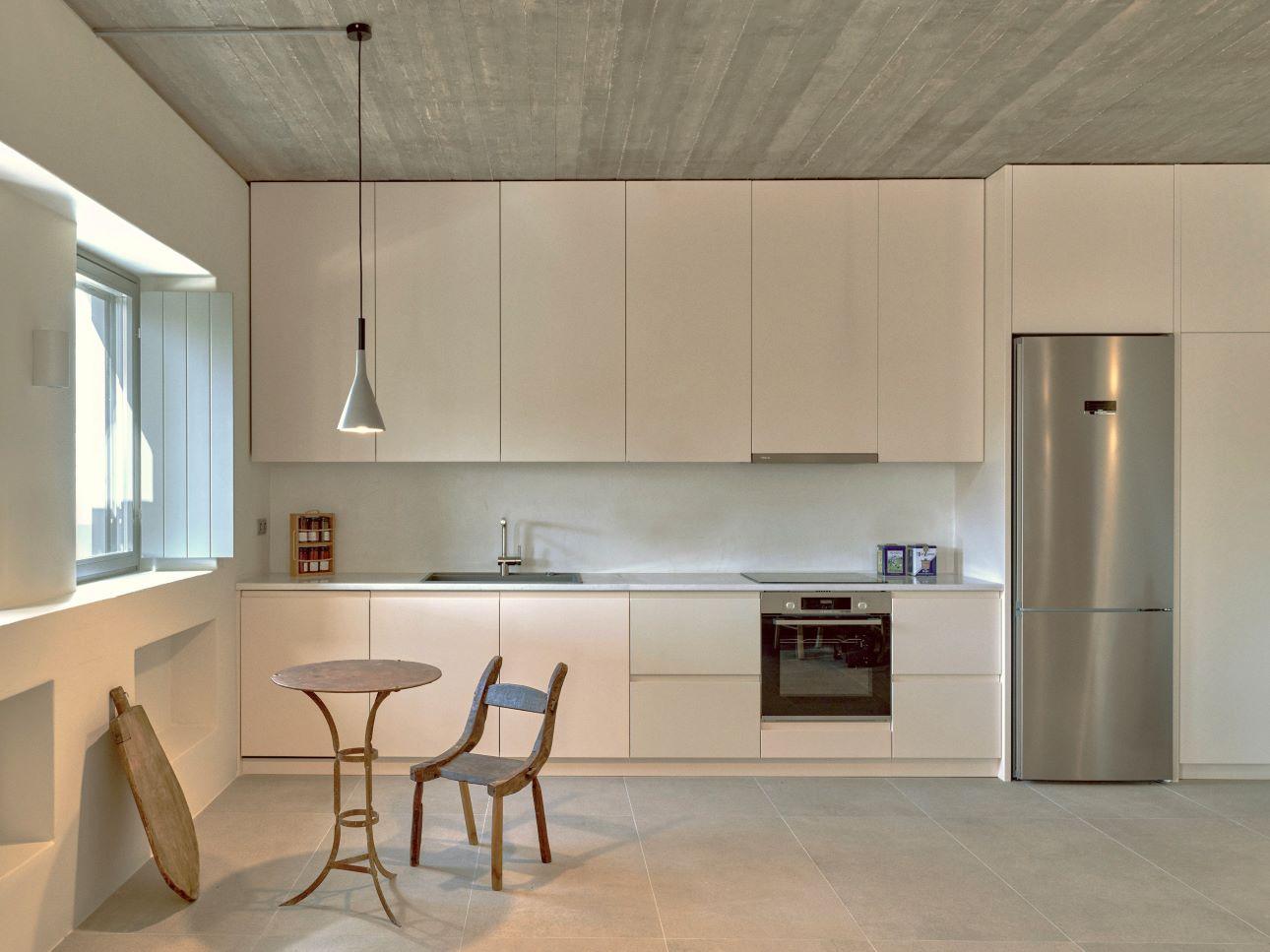 Άποψη μιας από τις κουζίνες/ Φωτογραφία: Σταύρος Νίφλης  