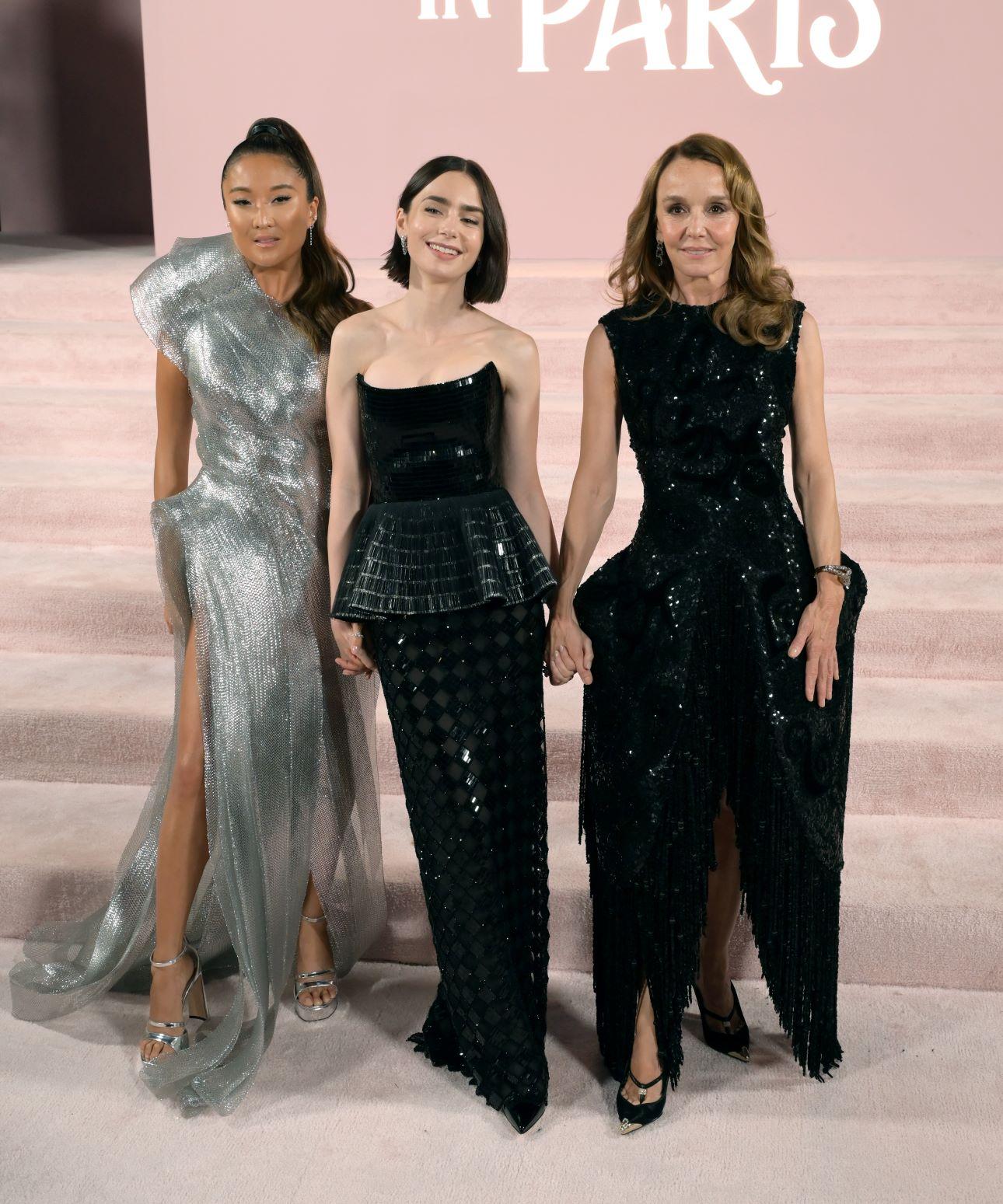 Με τη Λίλι Κόλινς και την Άσλεϊ Παρκ/ Φωτογραφία: Shutterstock 