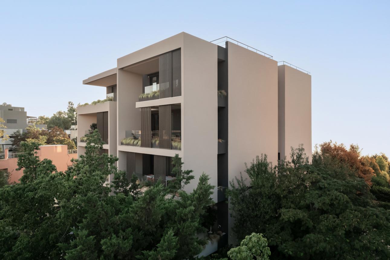 Η λιτή εξωτερική όψη του Phlya Residencies/ Φωτογραφία: Kordas Architects