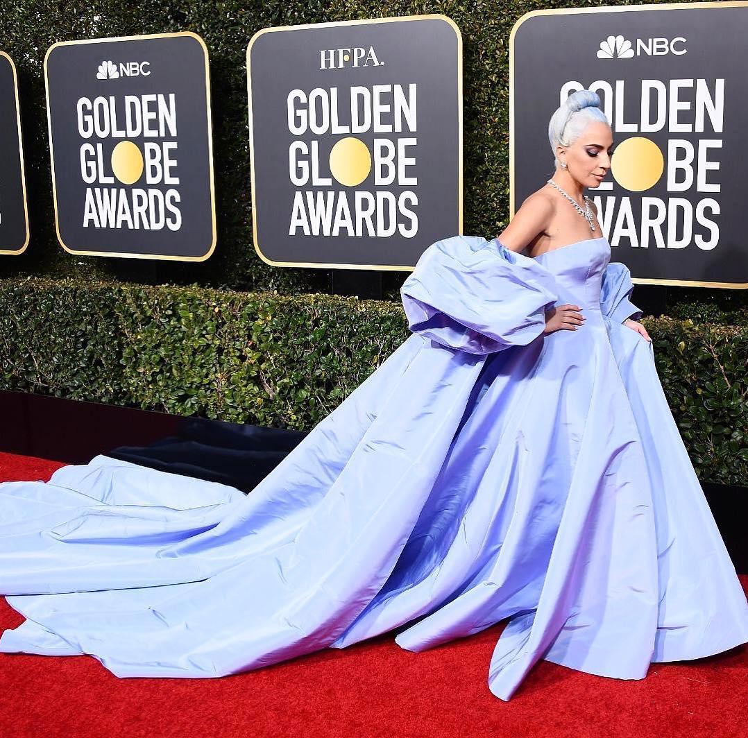 Η Lady Gaga με δημιουργία του Valentino στα 76α Golden Globes/Φωτογραφία: IG @pppiccioli