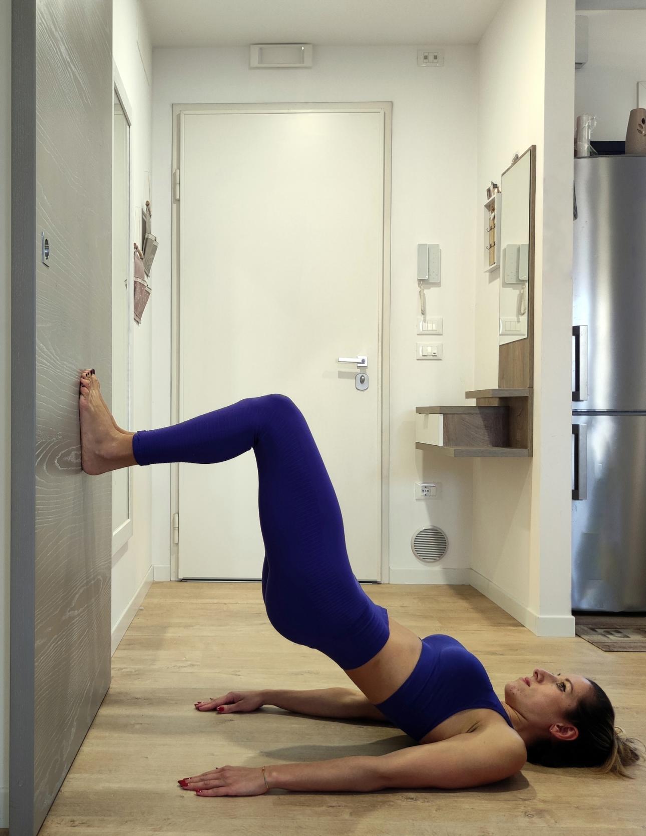 Ασκήσεις Pilates στο σπίτι/Φωτογραφία: Shutterstock
