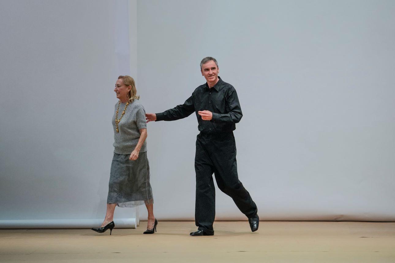 Η Miuccia Prada επιλέγει σχεδόν αποκλειστικά με ψηλοτάκουνα παπούτσια με μυτερή γραμμή/ Φωτογραφία: AP