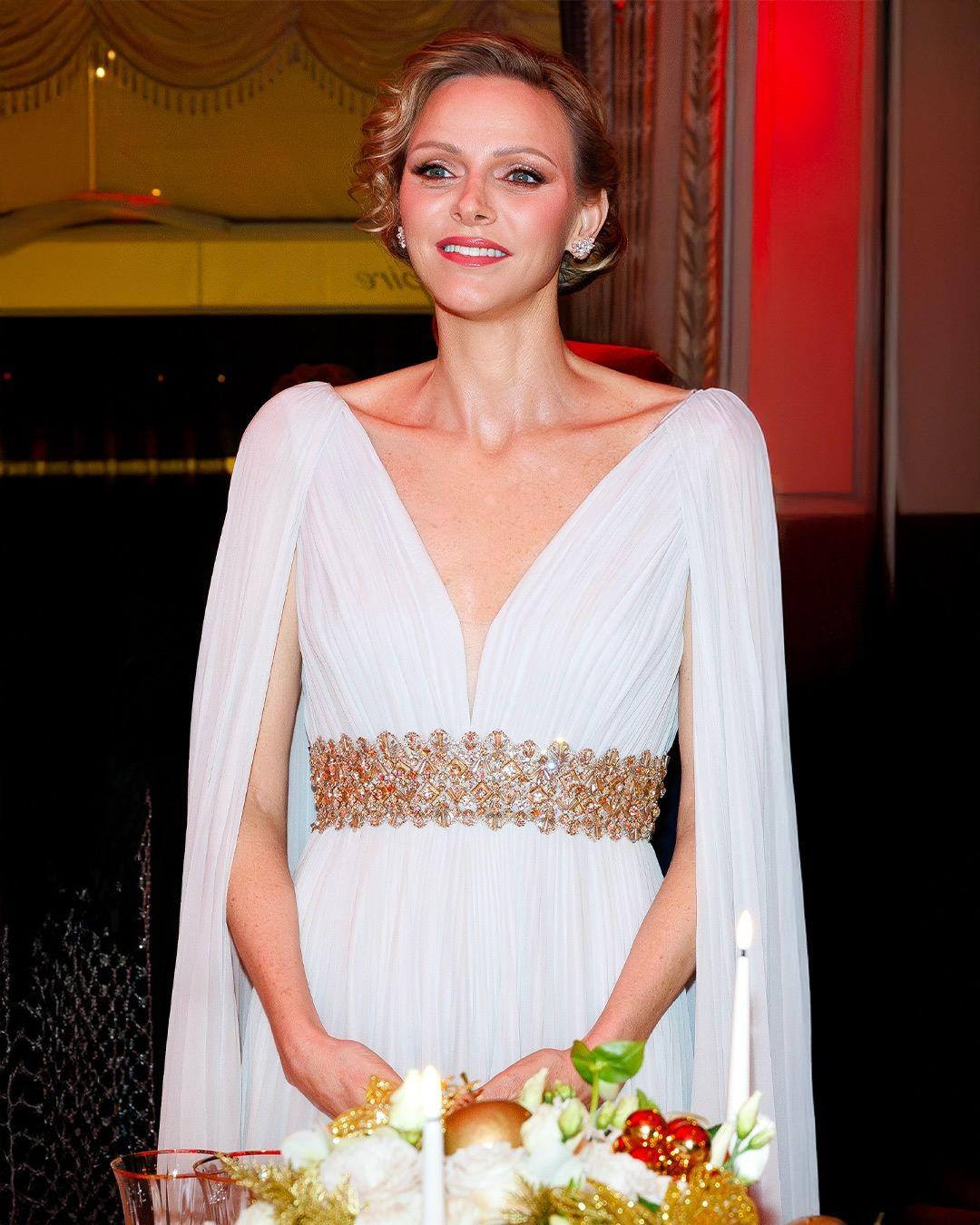 Η πριγκίπισσα Σαρλίν με το λευκό φόρεμα/ Φωτογραφία: Instagram/ @palaisprincierdemonaco