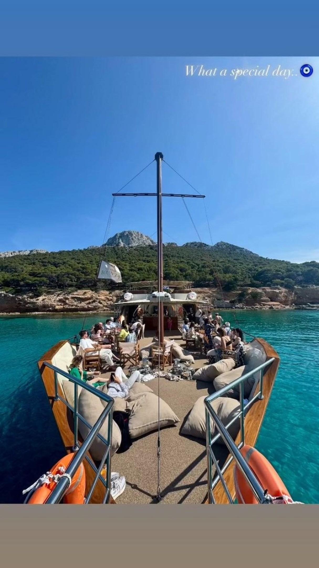 Ο Γιώργος Πρίντεζης βάφτισε την κόρη του/ Φωτογραφία: Instagram/ @pripripri15