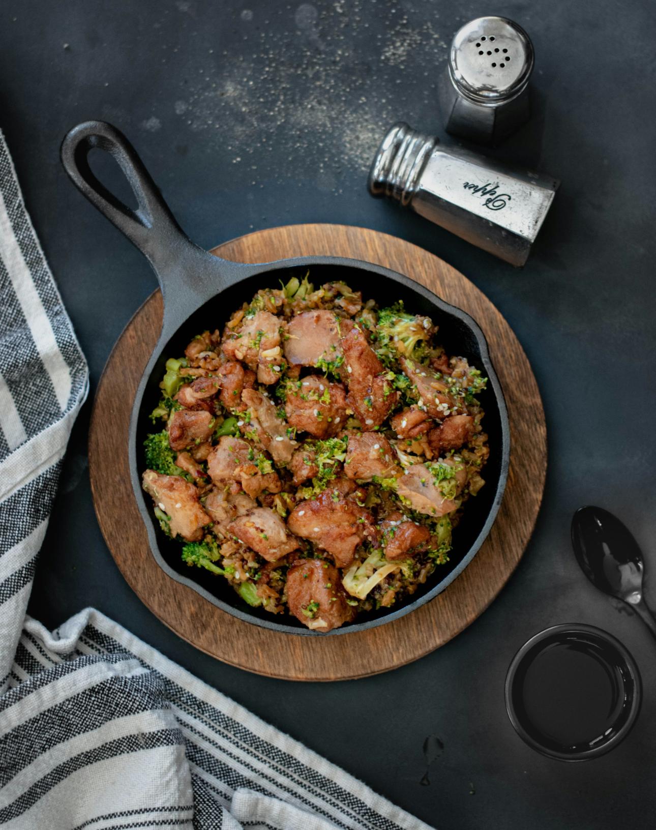 Ψαρονέφρι στο τηγάνι και μπρόκολο Φωτογραφία: Unsplash