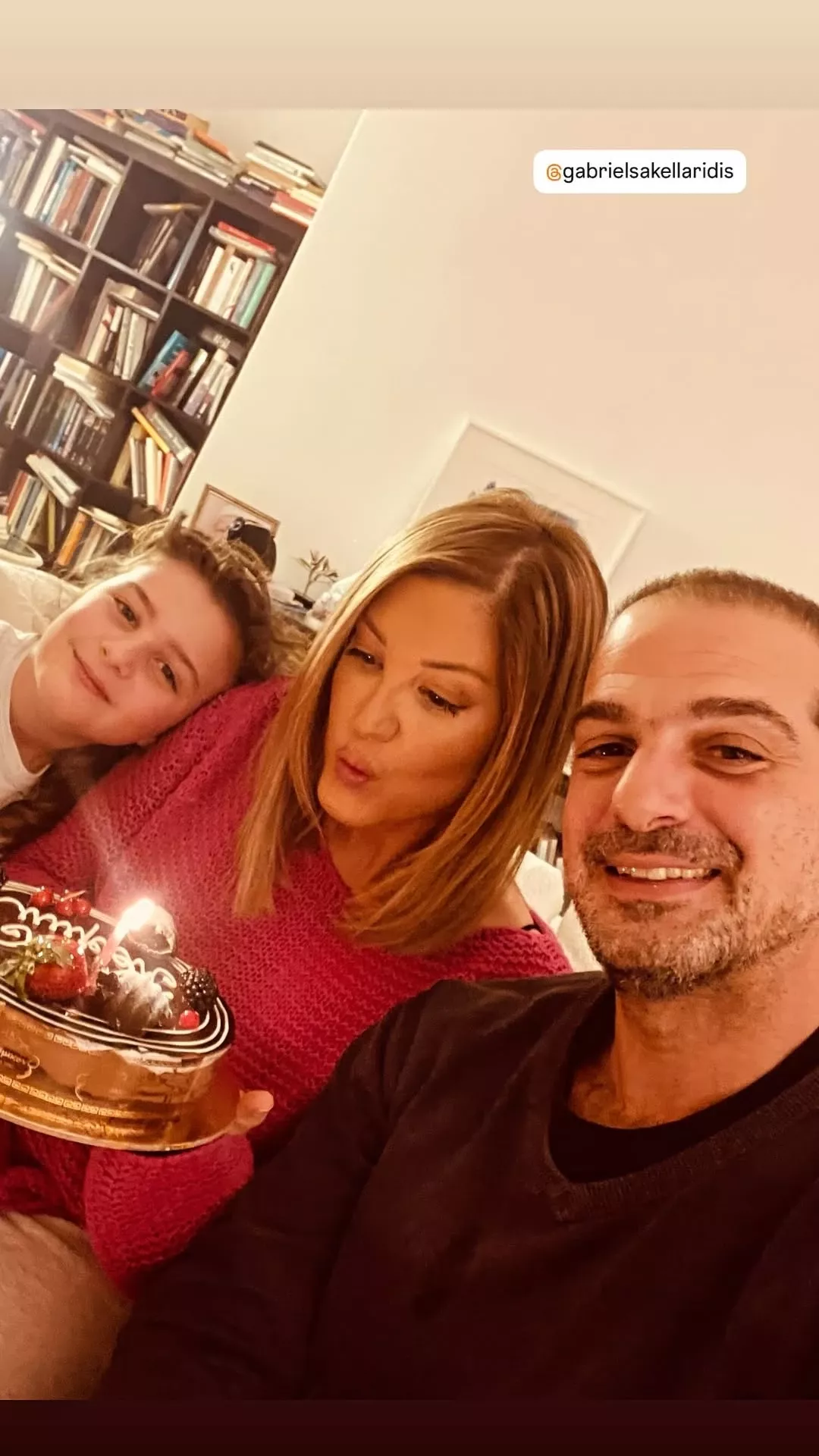 H Ράνια Τζίμα με την κόρη και τον σύζυγό της