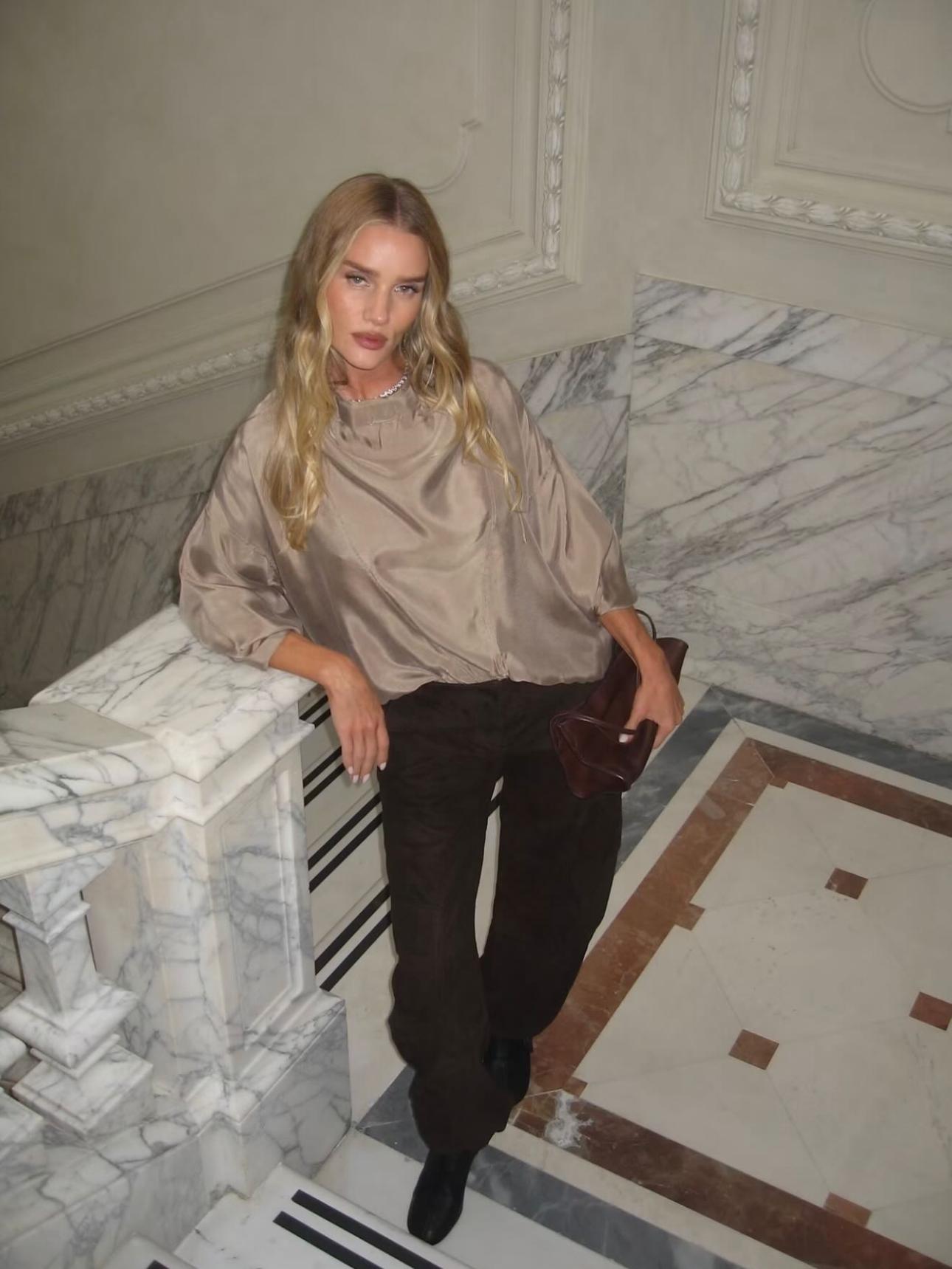 Ρόζι Χάντινγκτον-Γουάιτλι/ @rosiehw