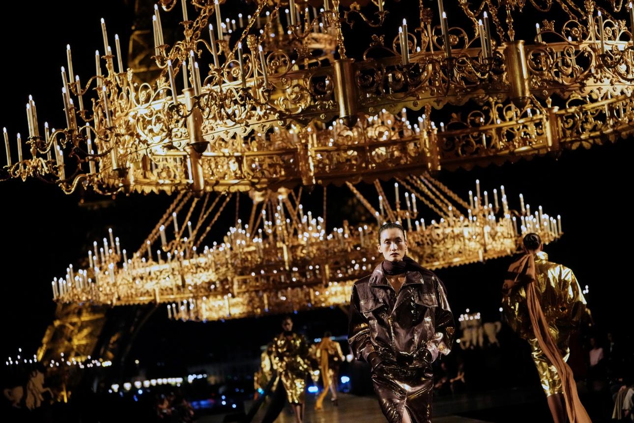 Saint Laurent S/S 2027/ AP Images