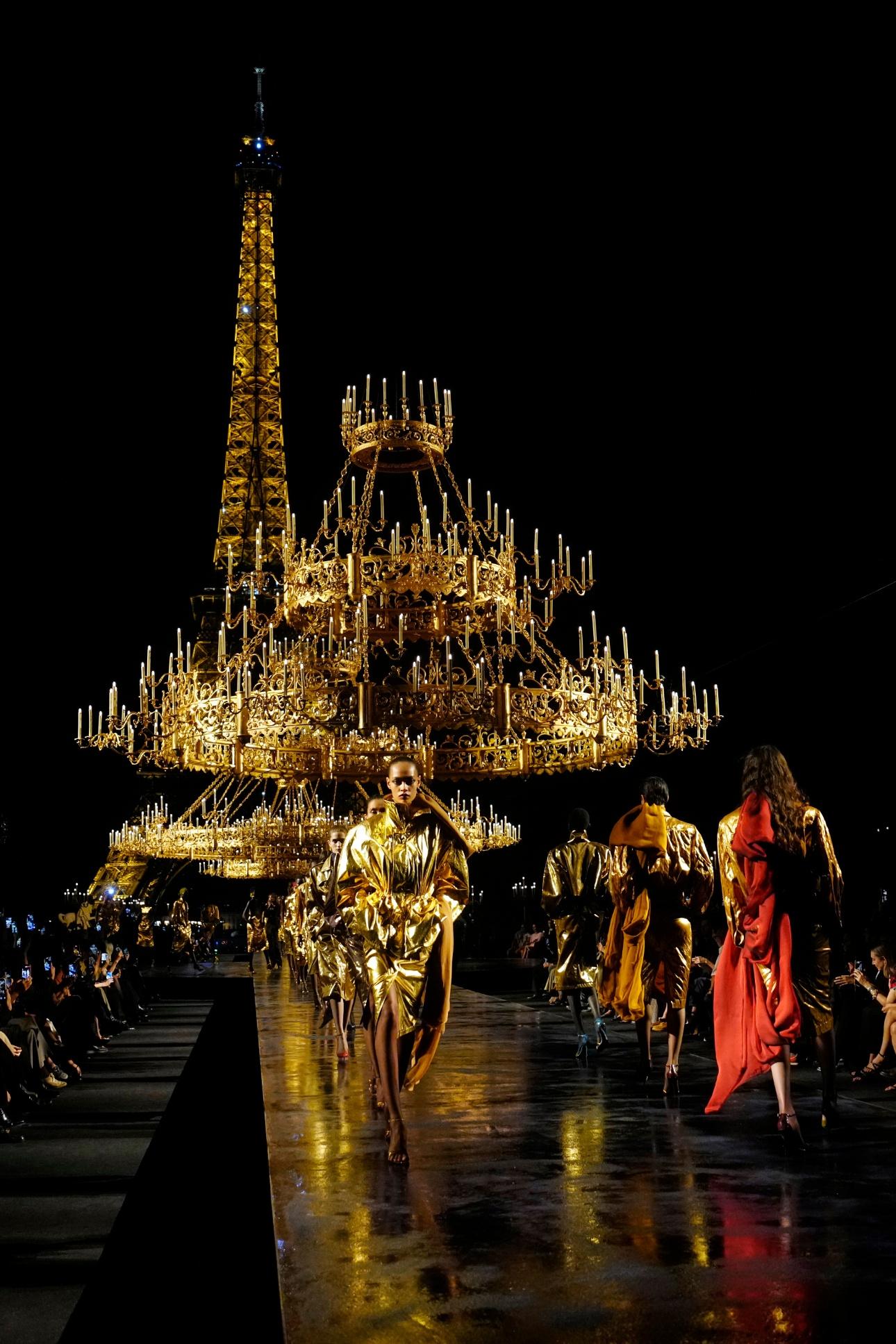 Saint Laurent S/S 2027/ AP Images