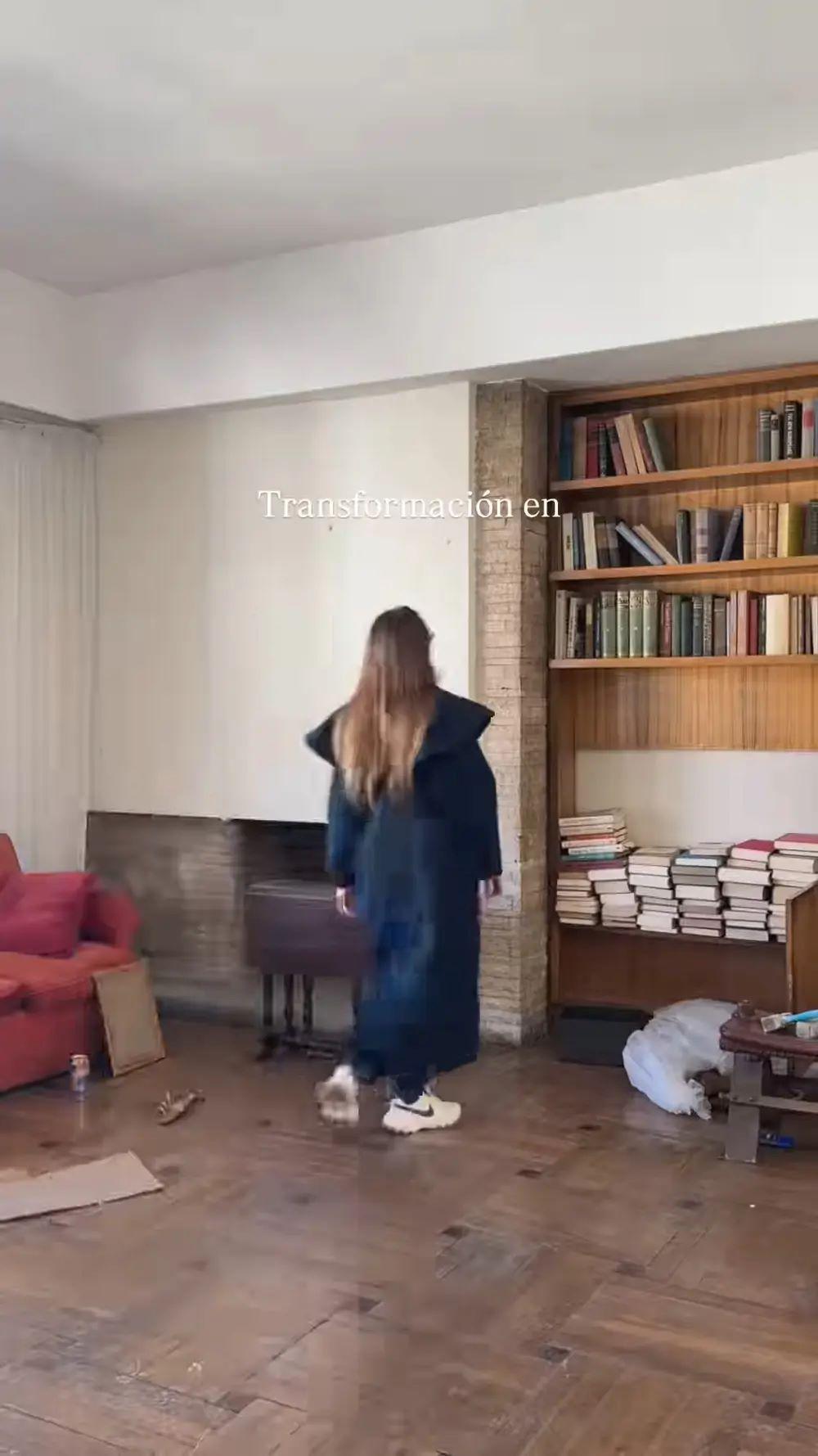 Το σαλόνι πριν την ανακαίνιση/ Φωτογραφία: Instagram/ @pilsferrer 