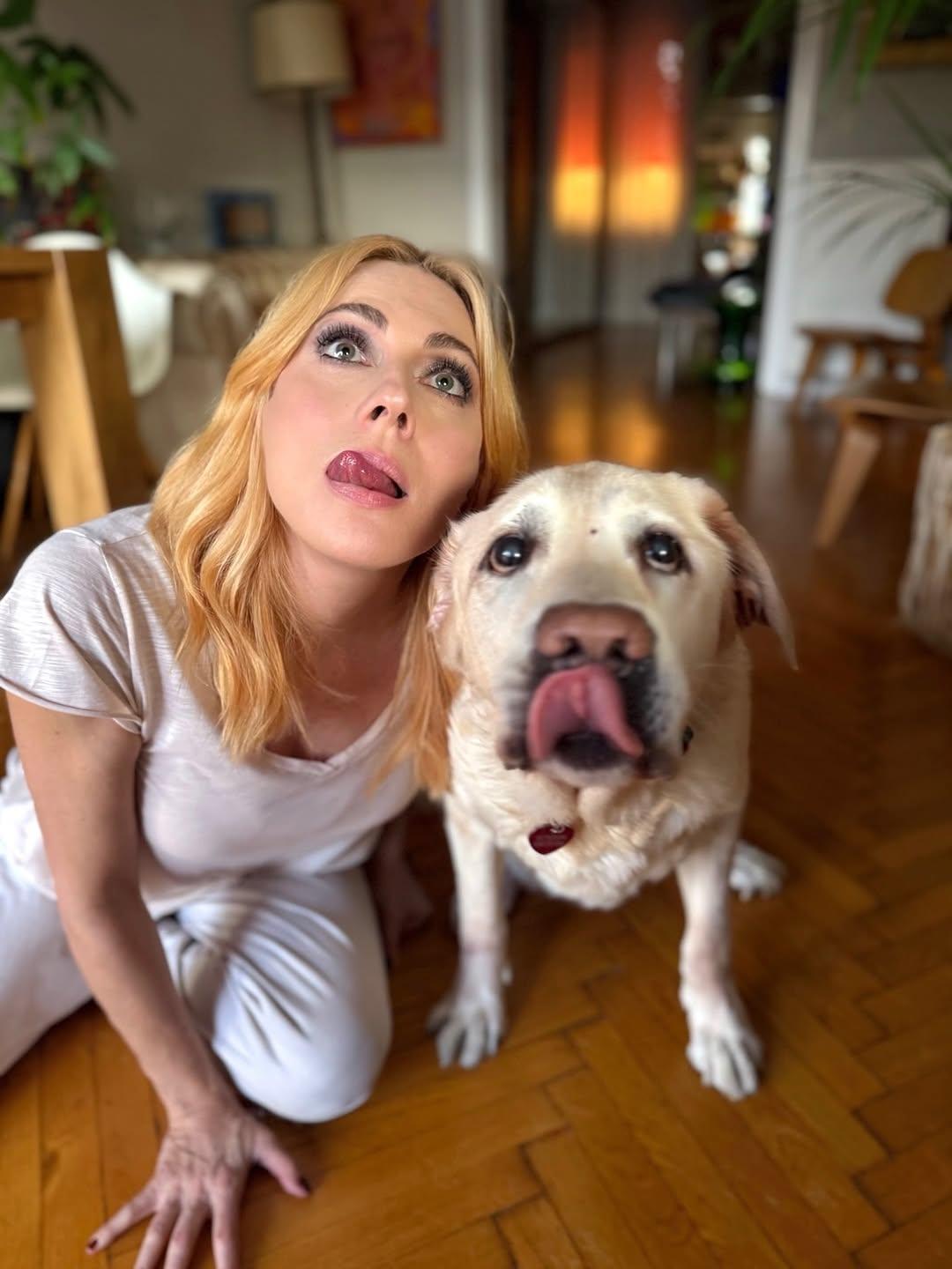 Το σαλόνι της Σμαράγδας Καρύδη/ @smaragda_karidi_official