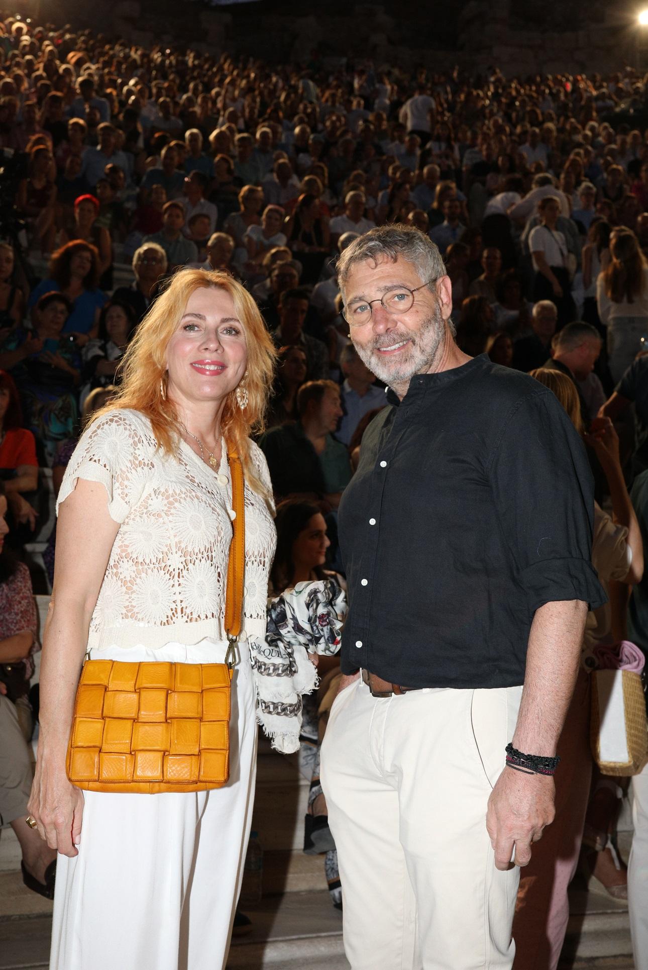 Σμαράγδα Καρύδη, Θοδωρής Αθερίδης/ NDP Photo Agency